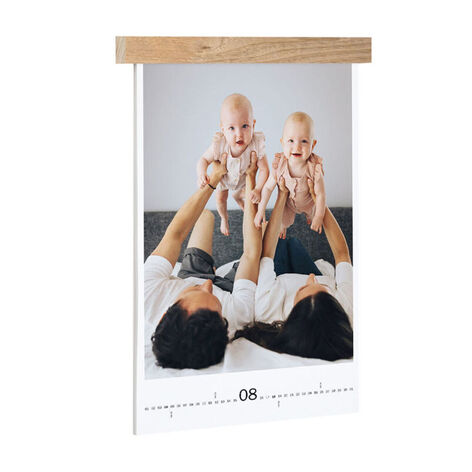 Veggkalender med trelist